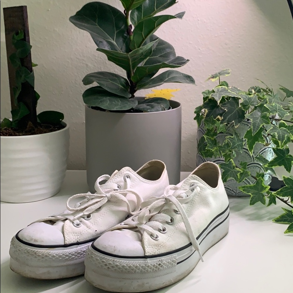 CONVERSE platforms white